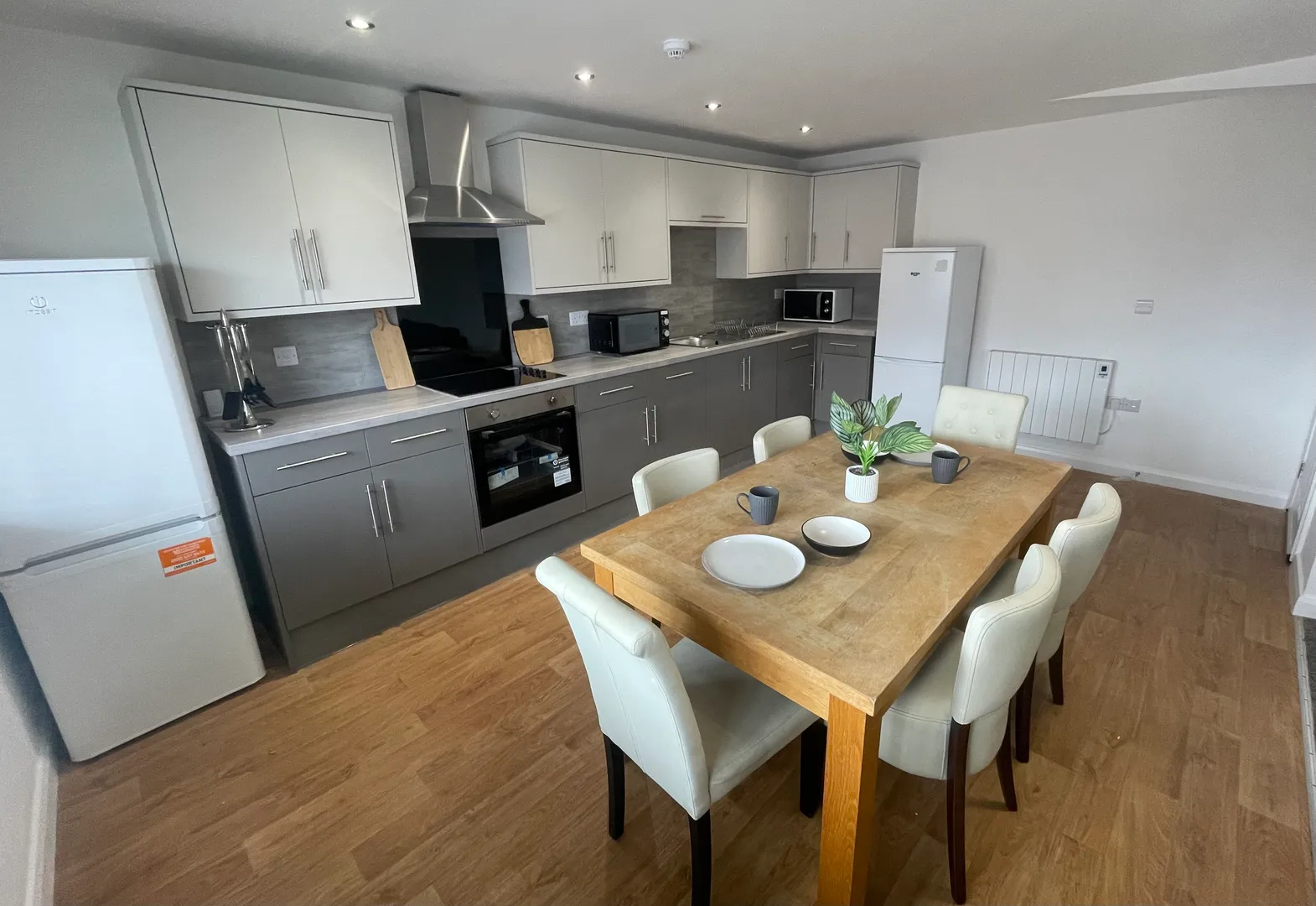 6 Bed House // Aug 2026 - Image 1